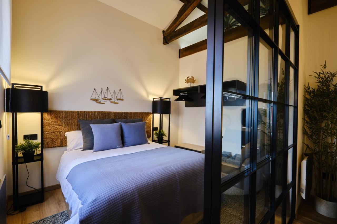 El Amarre - Navega En El Camarote De Un Navio Con Historia - Grupo Querbes Apartment Gijon Luaran gambar