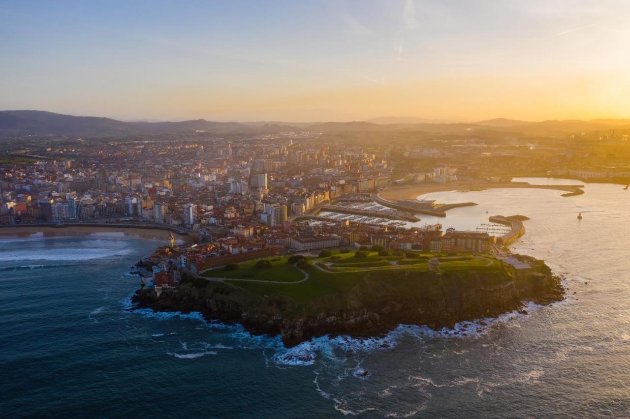 El Amarre - Navega En El Camarote De Un Navio Con Historia - Grupo Querbes Apartment Gijon Luaran gambar