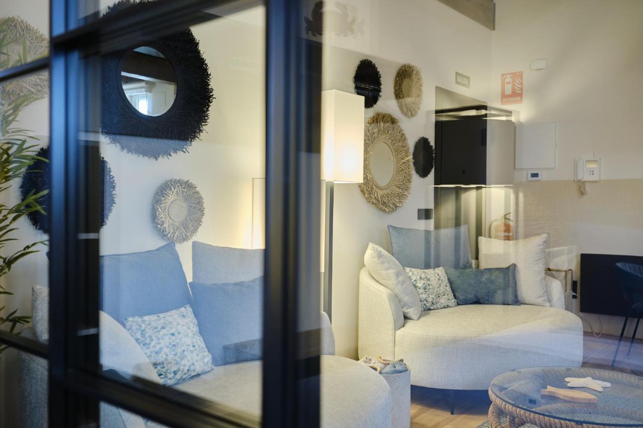 El Amarre - Navega En El Camarote De Un Navio Con Historia - Grupo Querbes Apartment Gijon Luaran gambar