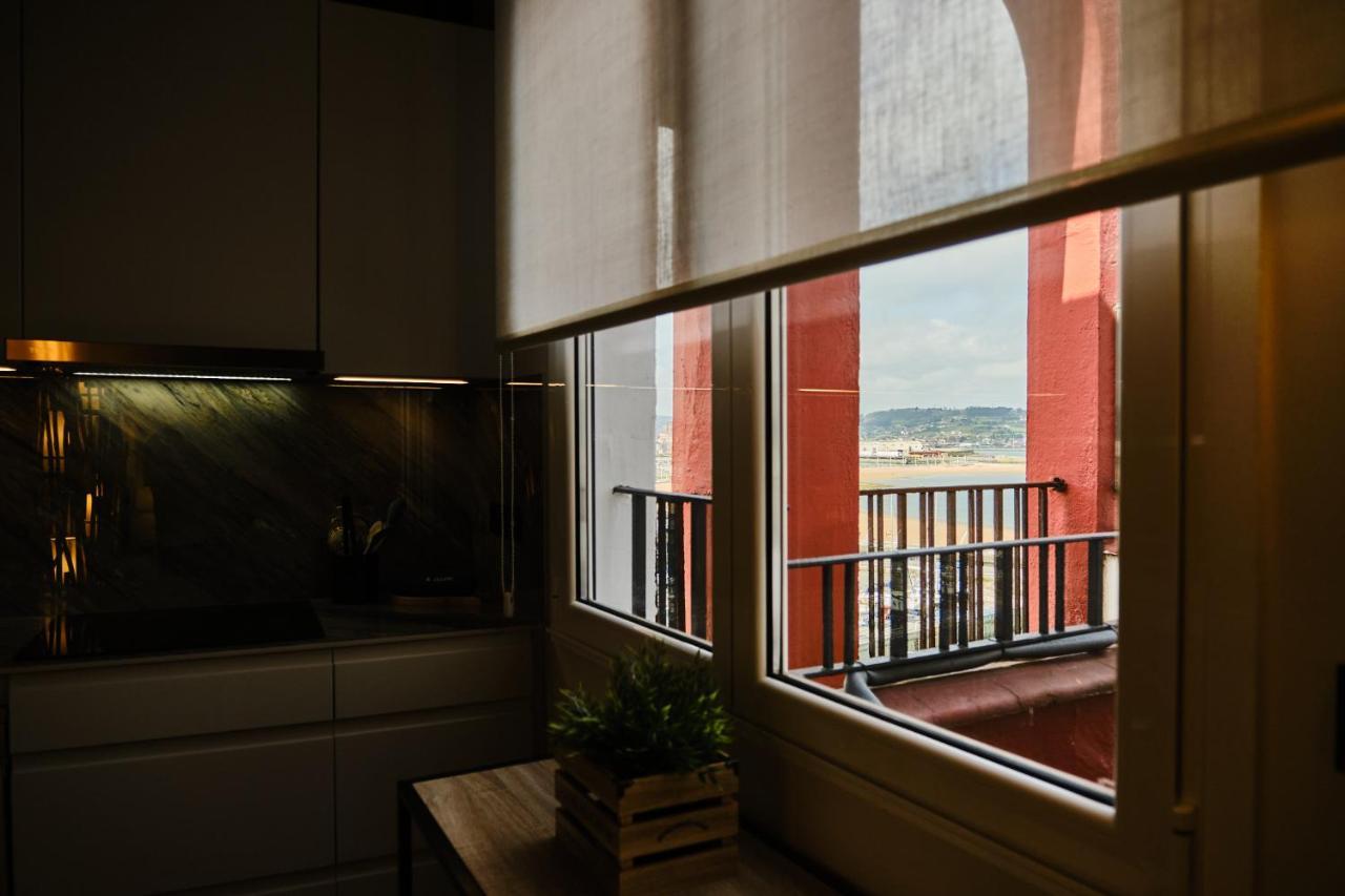 El Amarre - Navega En El Camarote De Un Navio Con Historia - Grupo Querbes Apartment Gijon Luaran gambar