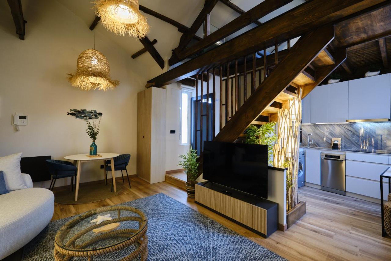 El Amarre - Navega En El Camarote De Un Navio Con Historia - Grupo Querbes Apartment Gijon Luaran gambar